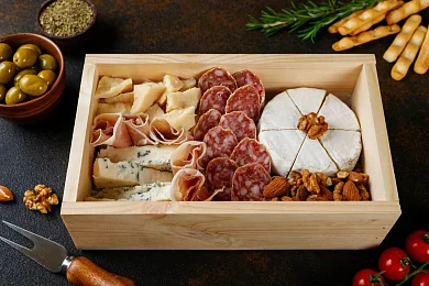 Сырно-мясной борд